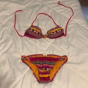 Patterned two piece bikini set